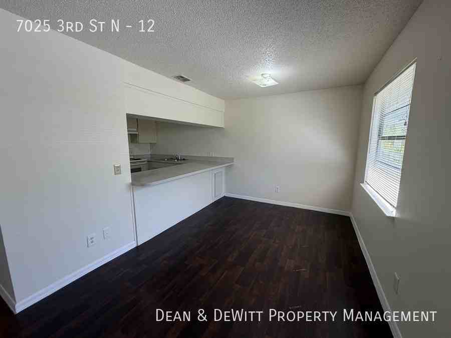 7025 3rd St N #12 - Photo 6 of 19