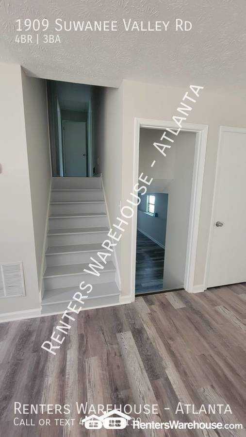 1909 Suwanee Valley Rd - Photo 4 of 19