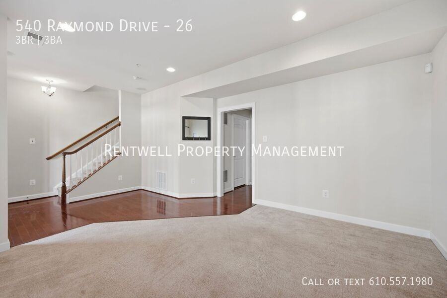 540 Raymond Dr #26 - Photo 4 of 25