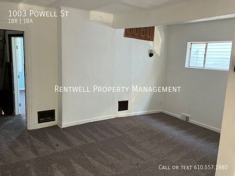 1003 Powell St - Photo 5 of 11