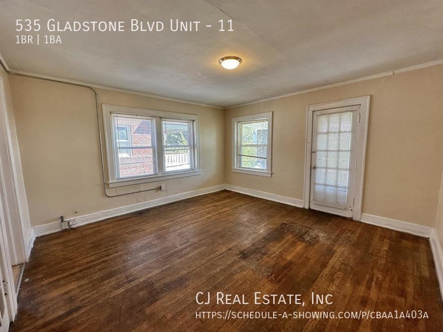 535 Gladstone Blvd #11 - Photo 2 of 10