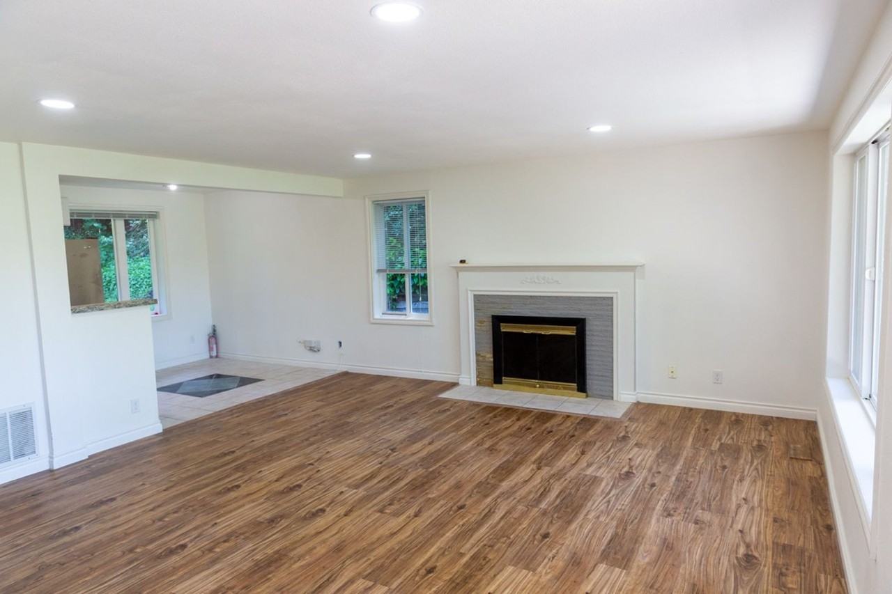 17305 Dayton Ave N - Photo 4 of 18