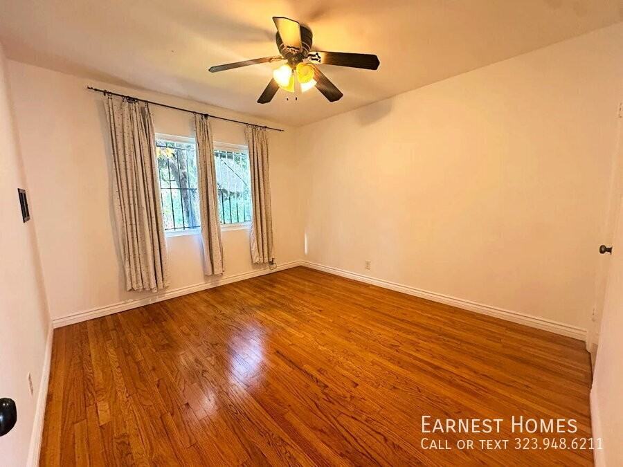 110 S Rampart Blvd #3 - Photo 7 of 19