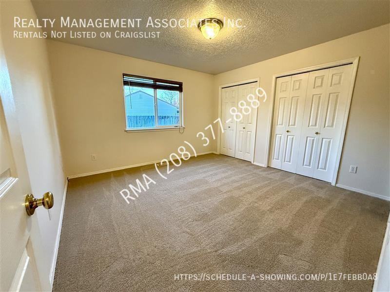 822 S Chestnut St - Photo 6 of 16