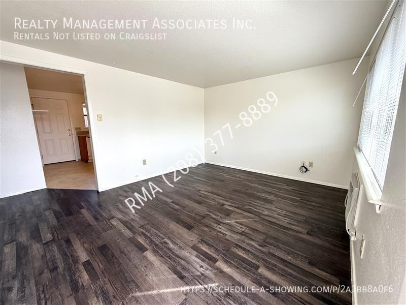 4303 W Rose Hill Ct - Photo 4 of 8