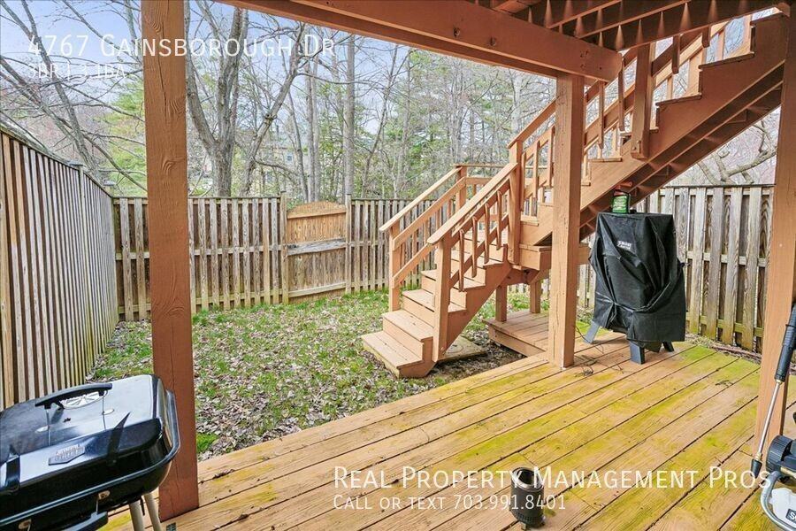 4767 Gainsborough Dr - Photo 3 of 26