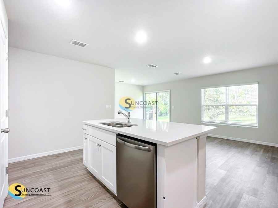 19 Wood Amber Ln #A - Photo 5 of 25