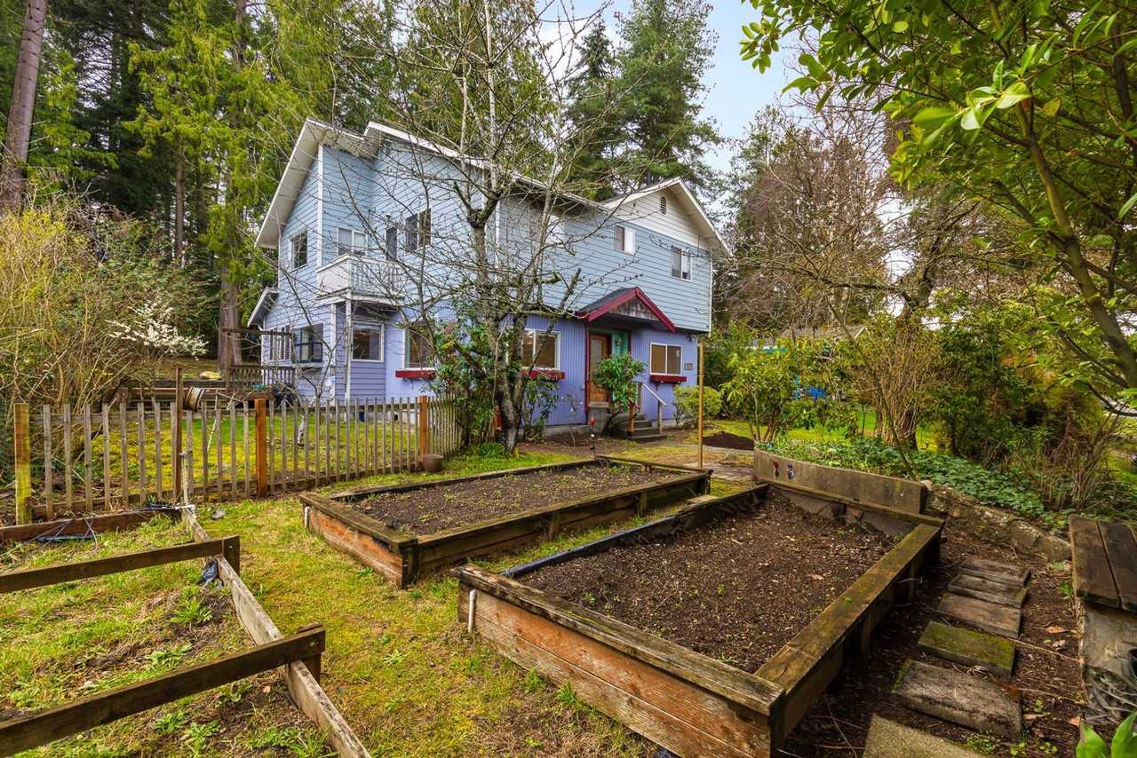 16725 10th Ave Ne - Photo 2 of 27