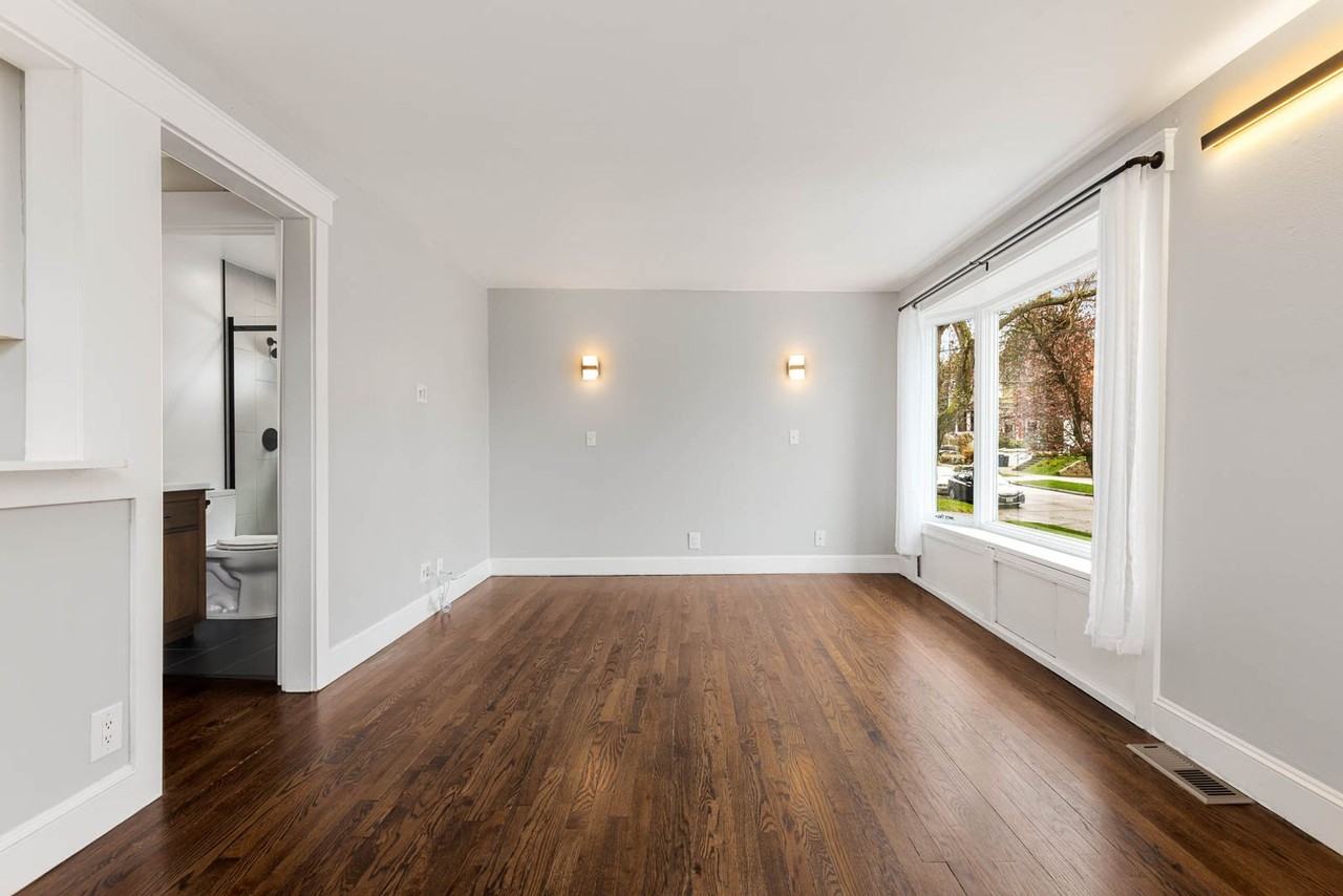 2340 N 58th St - Photo 4 of 18