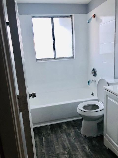 907 34th Ave W #B - Photo 7 of 7