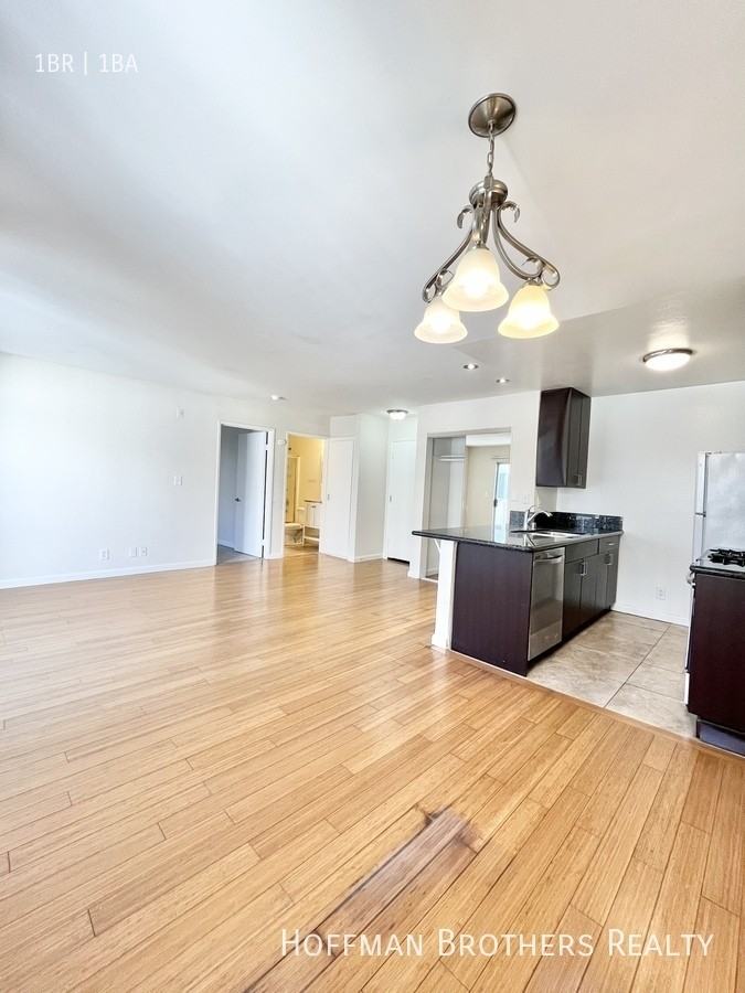 860 S Ardmore Ave #309 - Photo 3 of 5