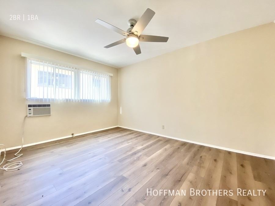 1220 N Harper Ave #4 - Photo 7 of 8