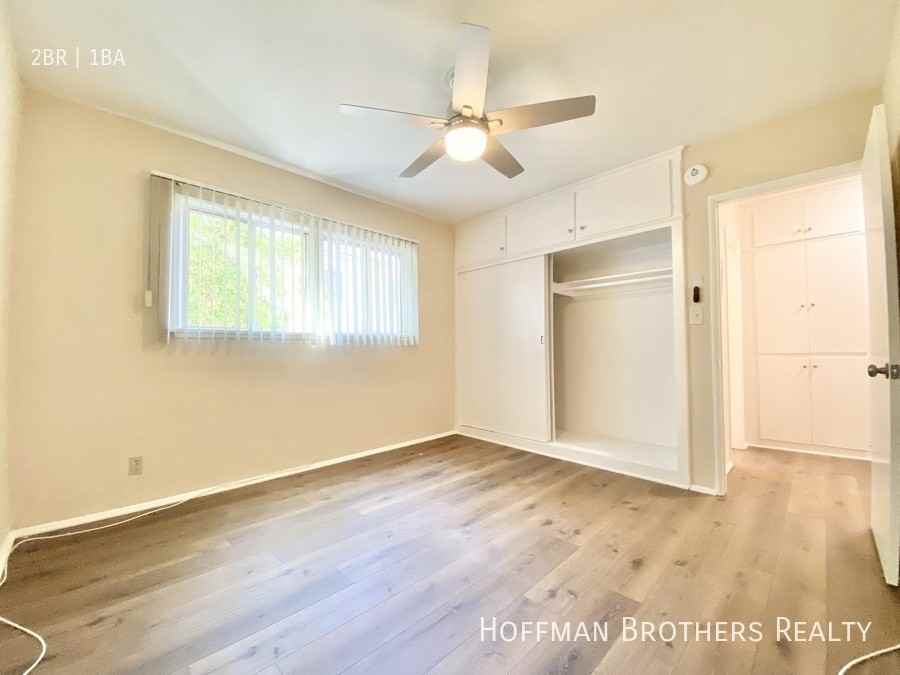 1220 N Harper Ave #4 - Photo 6 of 8
