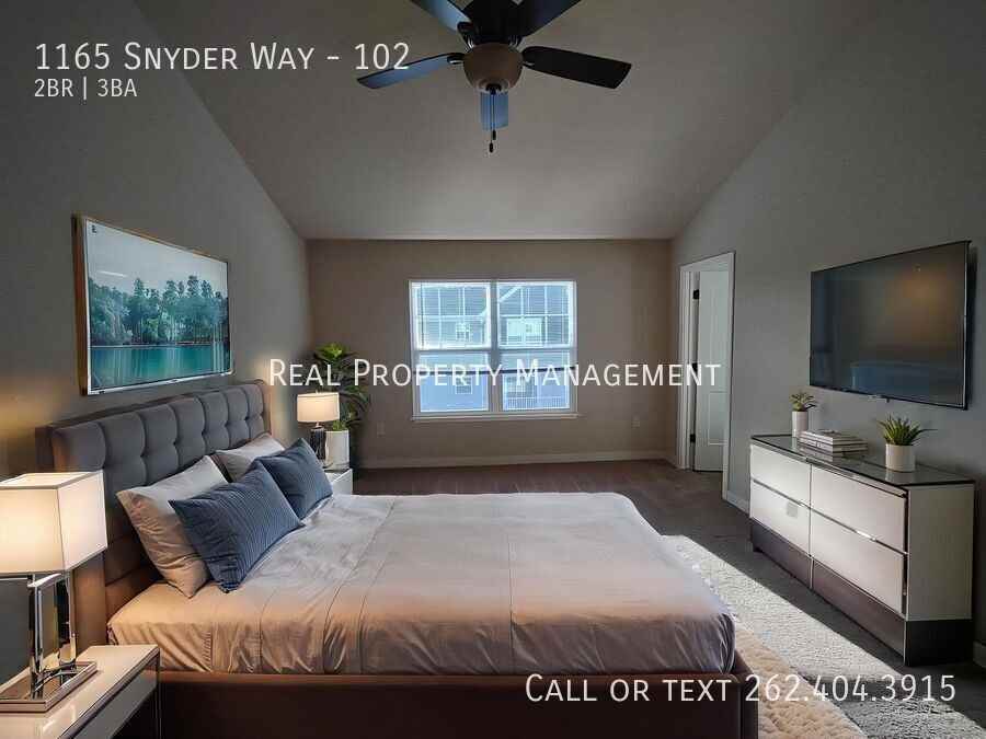 1165 Snyder Way #102 - Photo 7 of 12