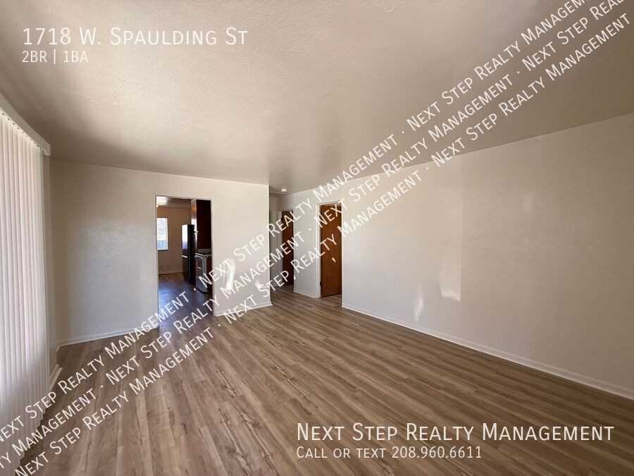 1718 W Spaulding St - Photo 2 of 12