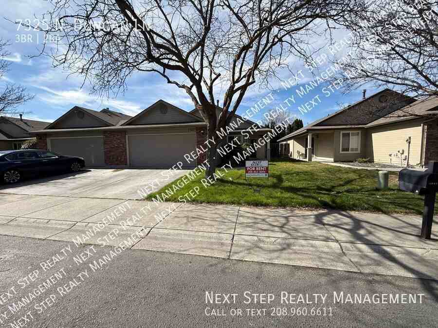 7325 N Duncan Ln - Photo 2 of 16