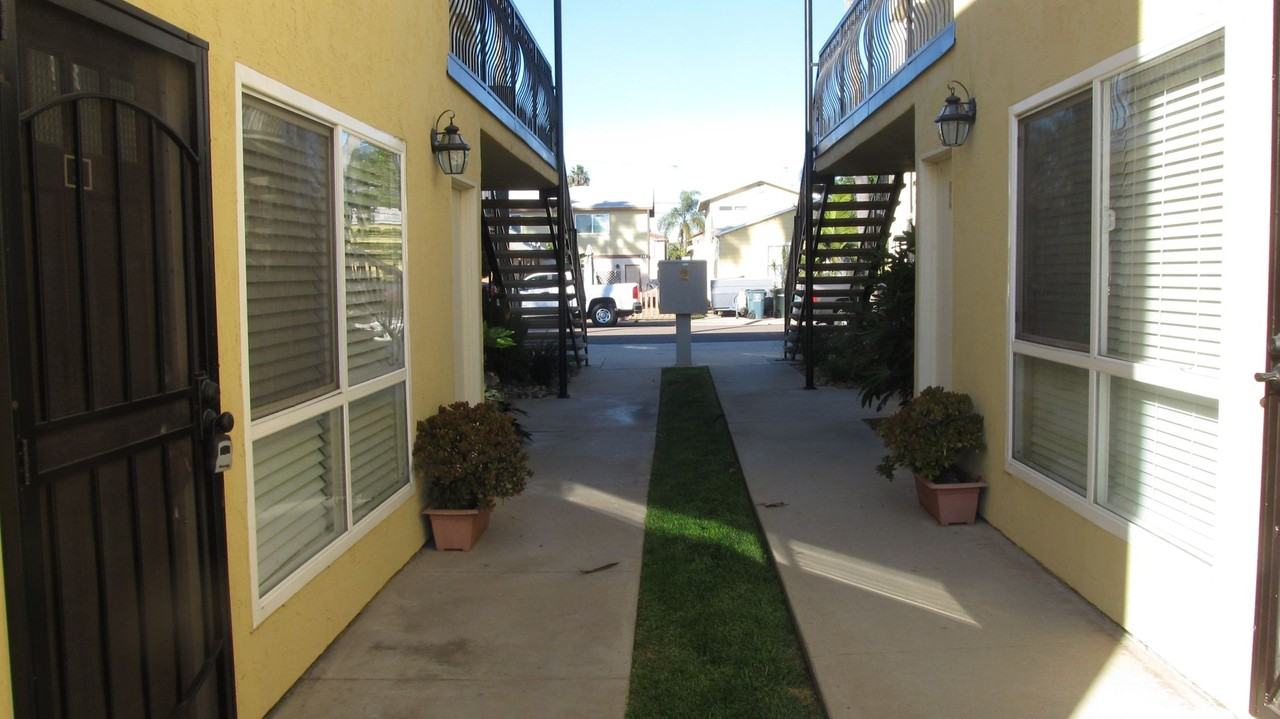 243 243 Ebony 11 - Photo 5 of 13