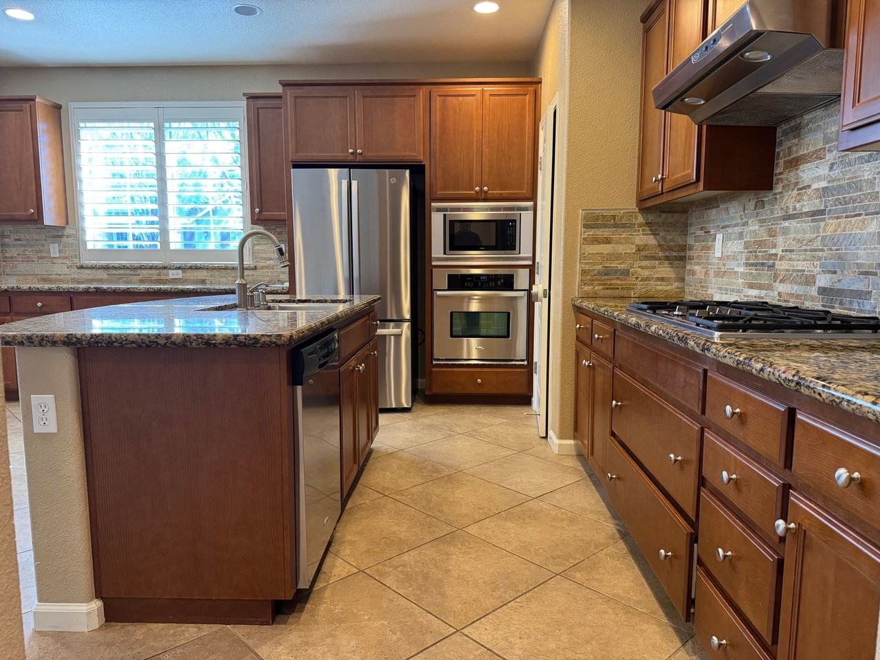 2145 Ranch View Dr - Photo 6 of 22