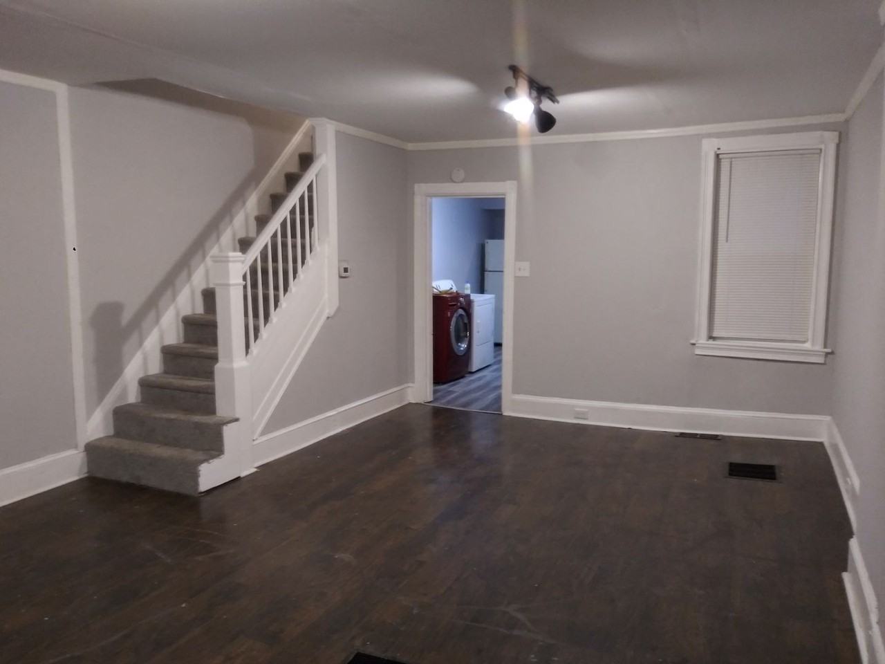 1022 Marshall Ave - Photo 2 of 10