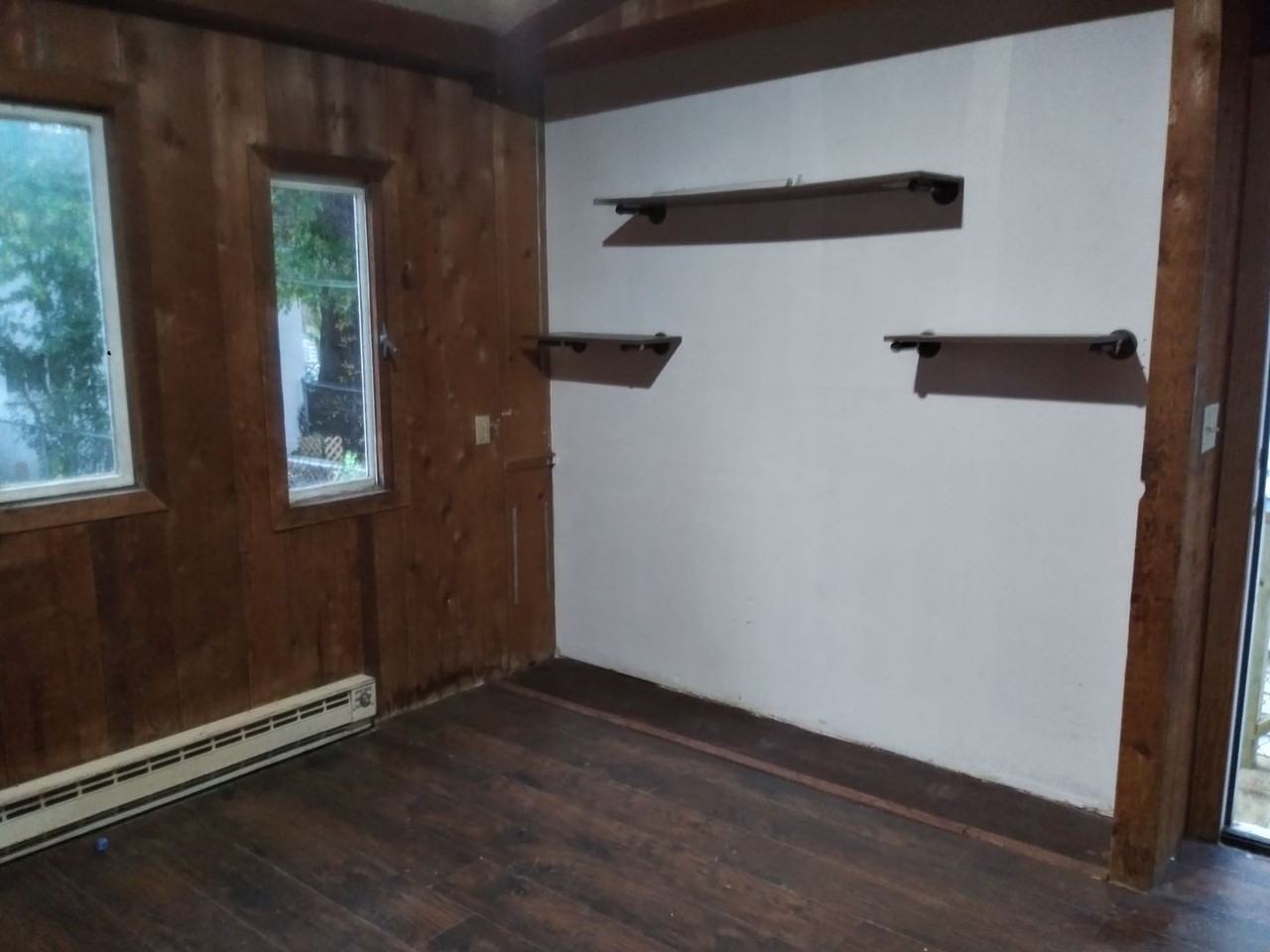 1022 Marshall Ave - Photo 5 of 10