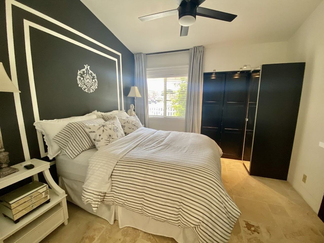 1979 Yolanda St - Photo 7 of 17