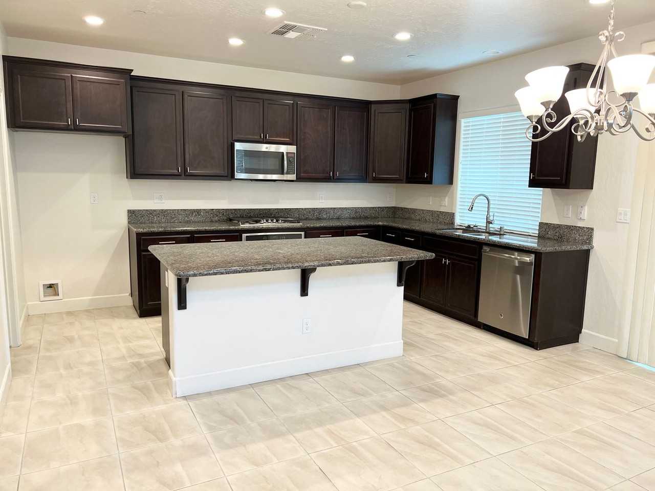 3423 Brimhall Ln - Photo 5 of 15