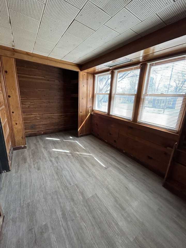 112 W 23rd St - Photo 2 of 15