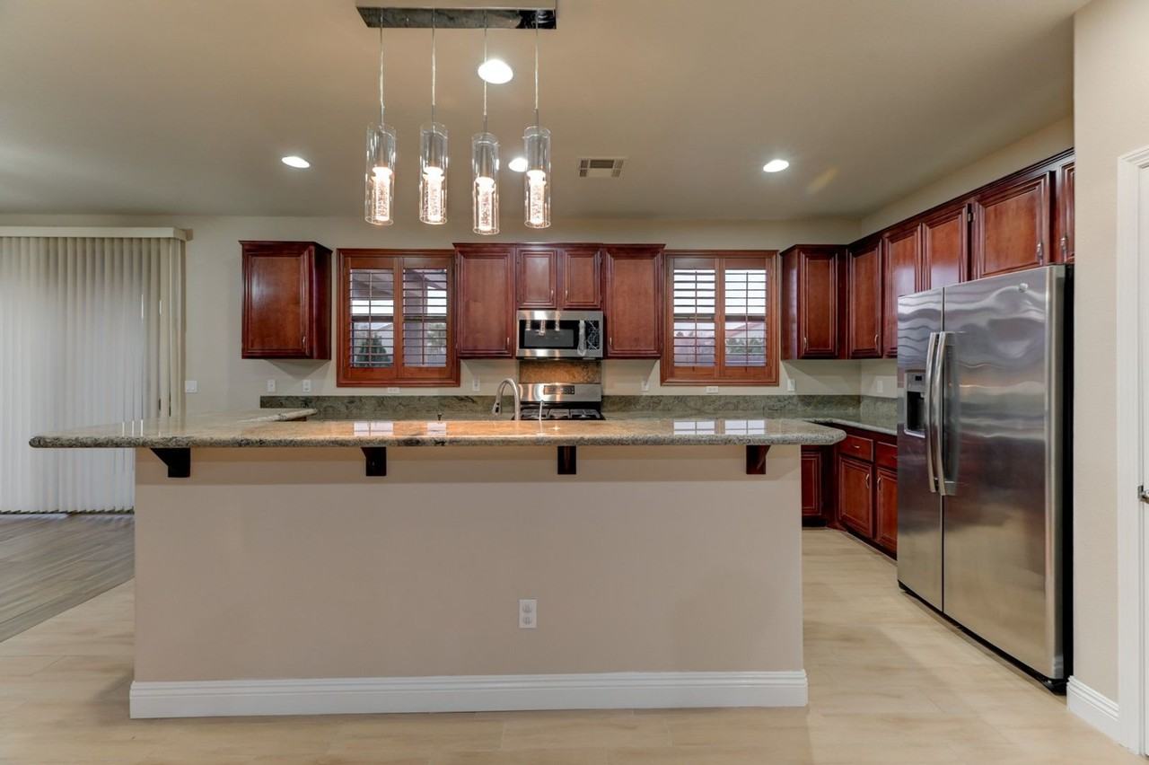 9744 Villa Cache Ct - Photo 4 of 16