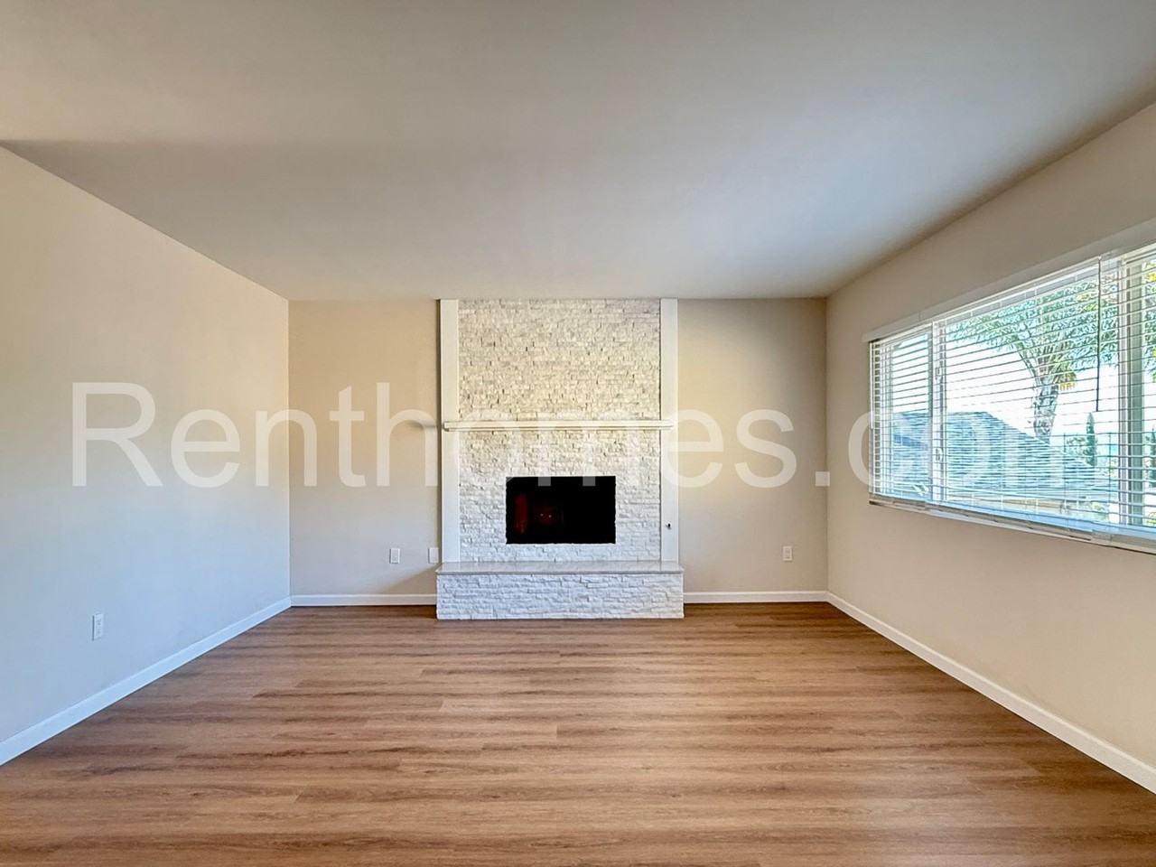 13438 Orange Blossom Ln - Photo 2 of 22