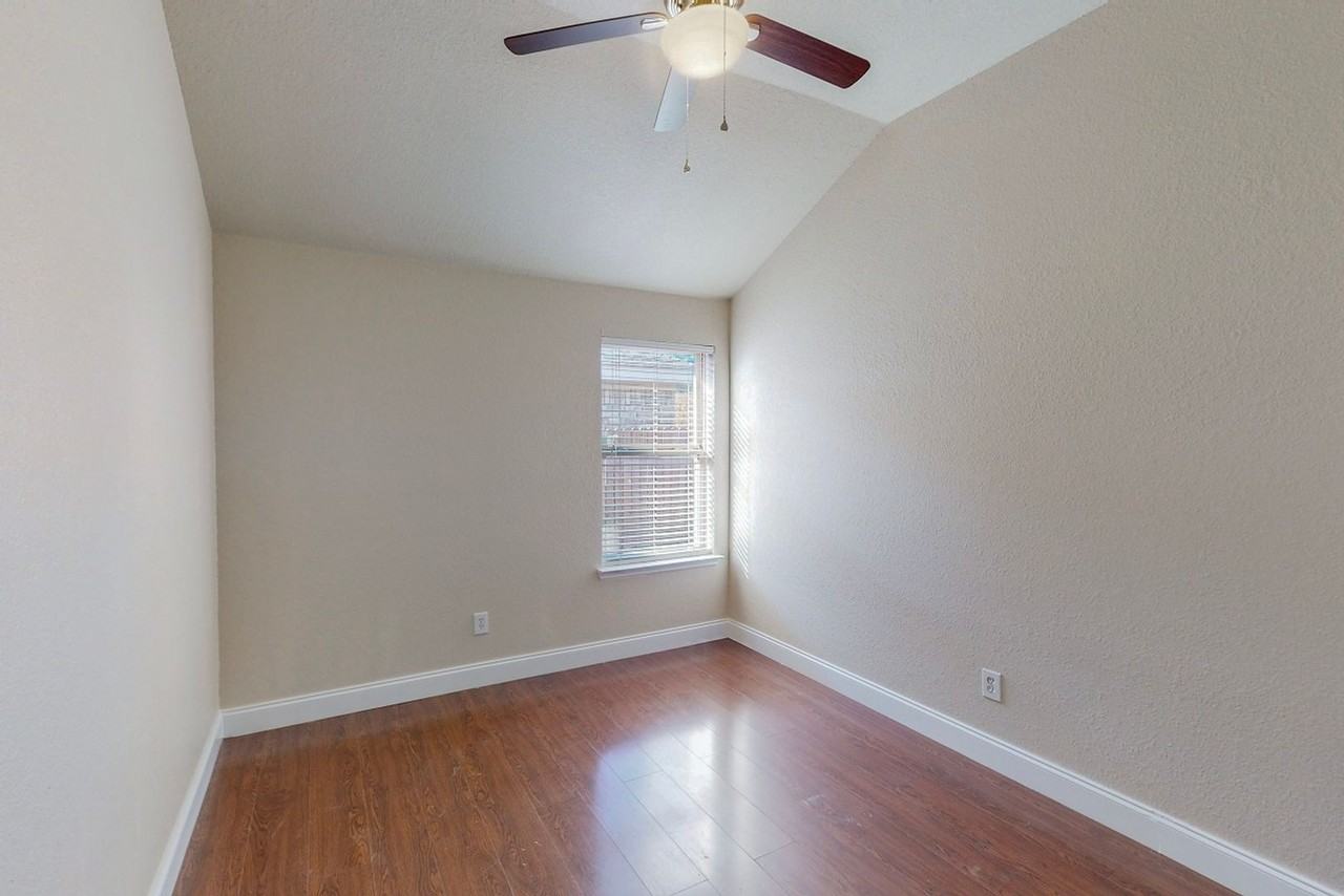 7508 Fallen Trl - Photo 5 of 27