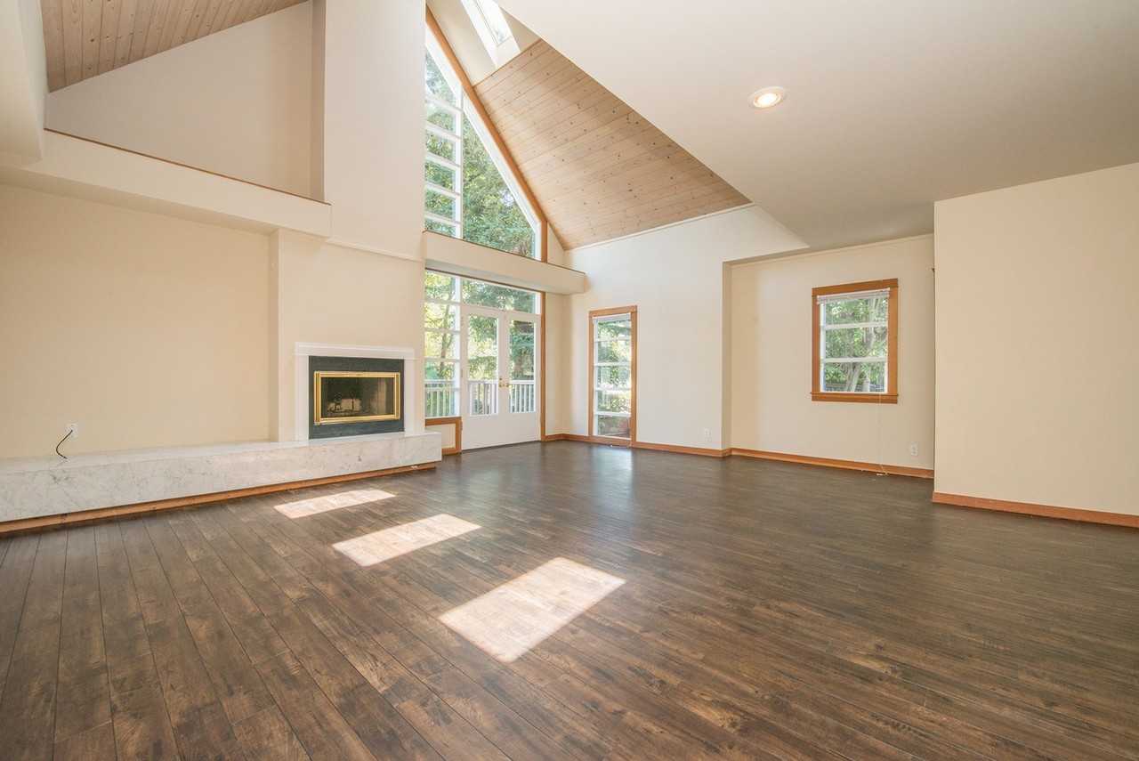 1425 Walnut Street - Photo 3 of 45