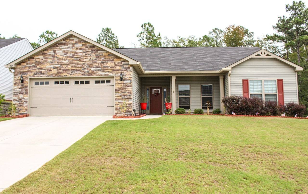 734 Holderness Ct - Photo 2 of 23