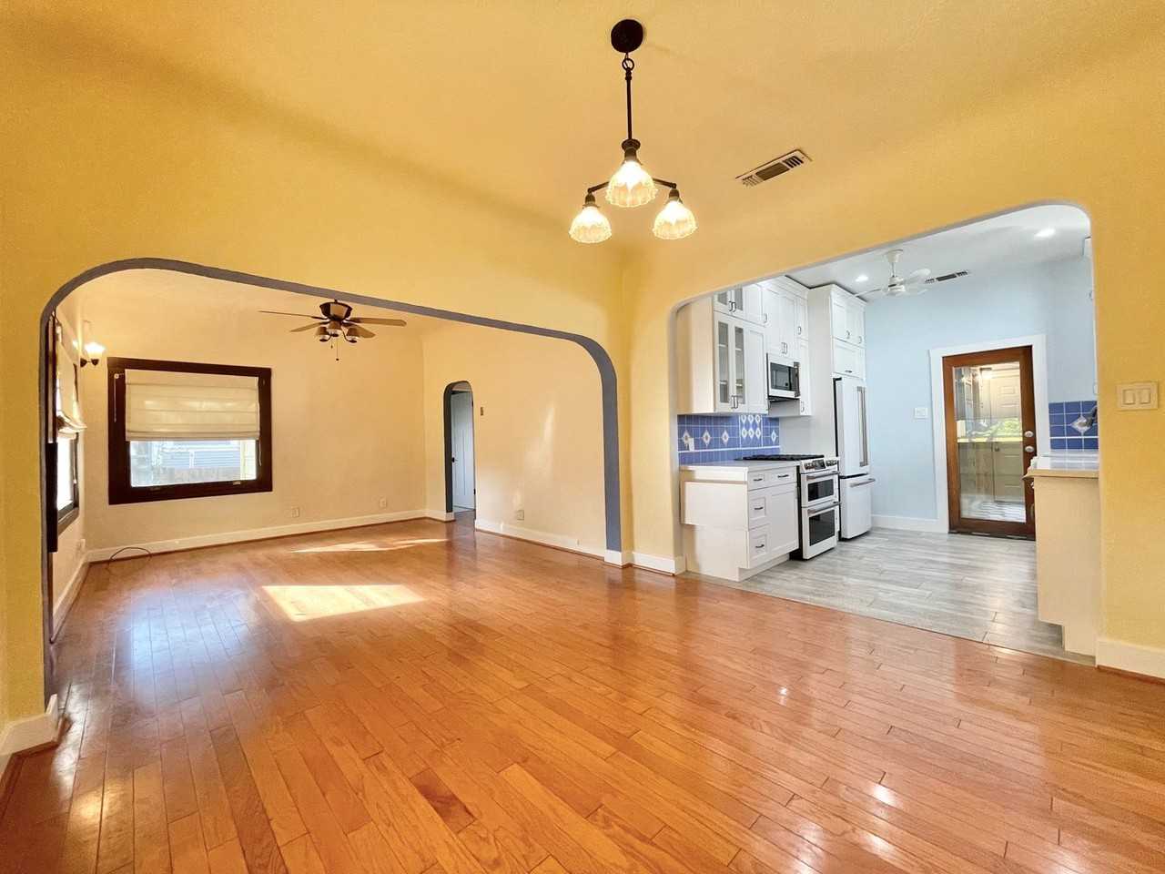 4941 10th Ave - Photo 5 of 25