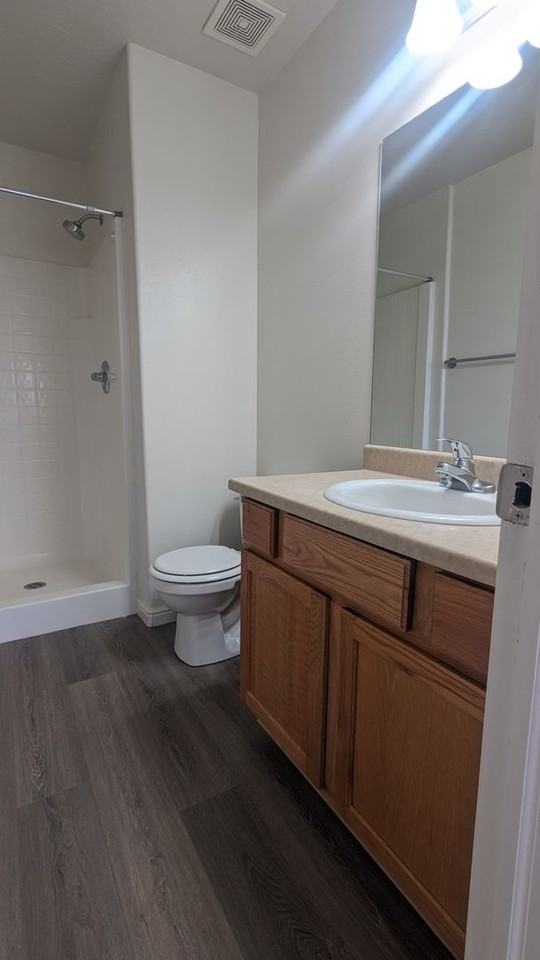 2115 N 550 W - Photo 6 of 10