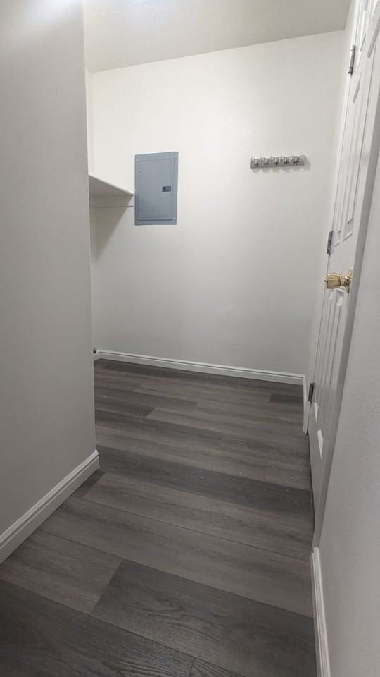 2115 N 550 W - Photo 7 of 10