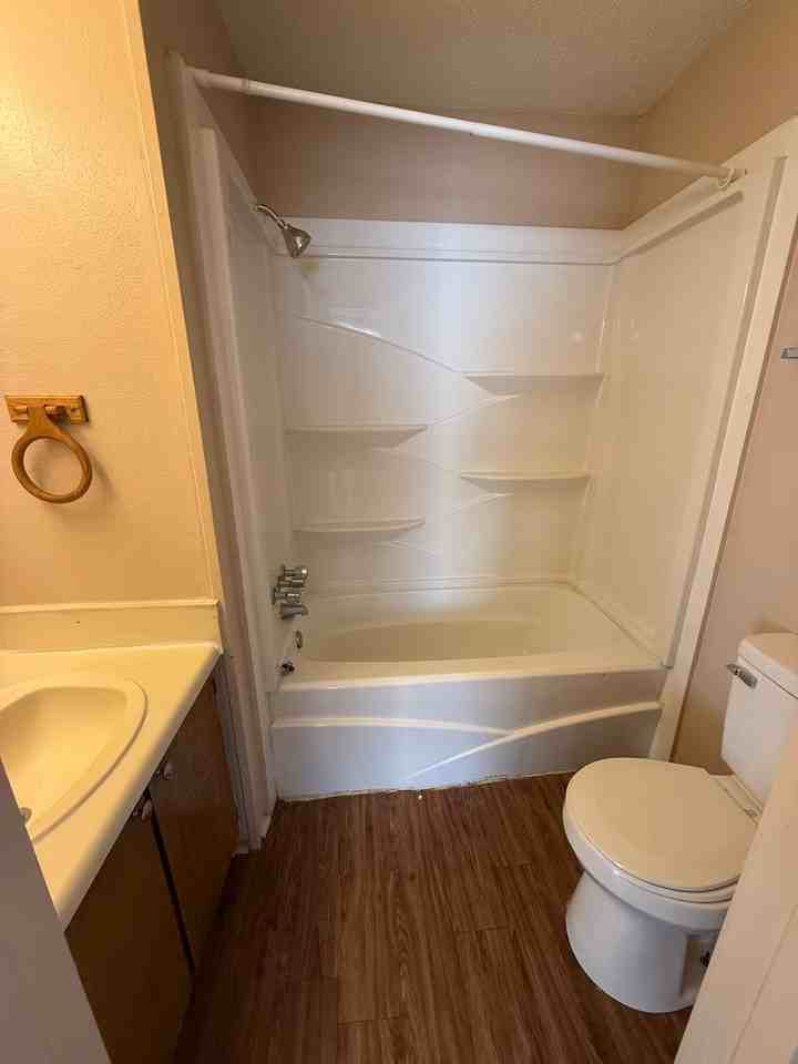 8911 G S R I Ave - Photo 6 of 15