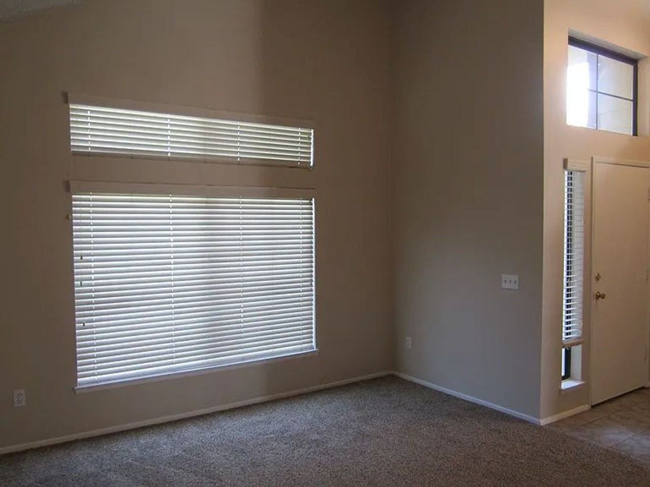 15355 Los Estados St - Photo 3 of 20