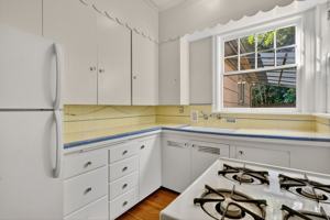 featured image of 713 Se 27th Ave #LOWER