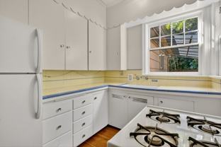 713 Se 27th Ave #LOWER - Photo 1 of 1