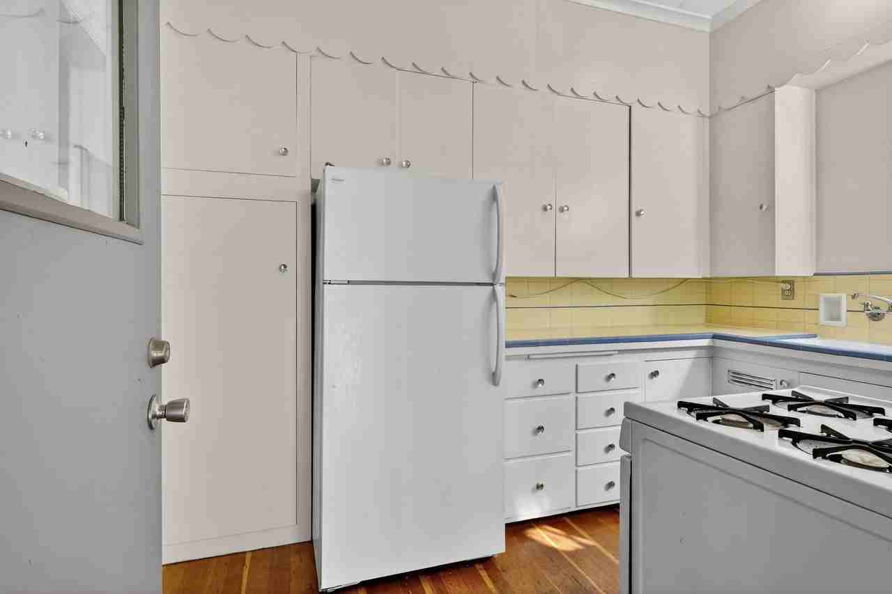 713 Se 27th Ave - Photo 2 of 30