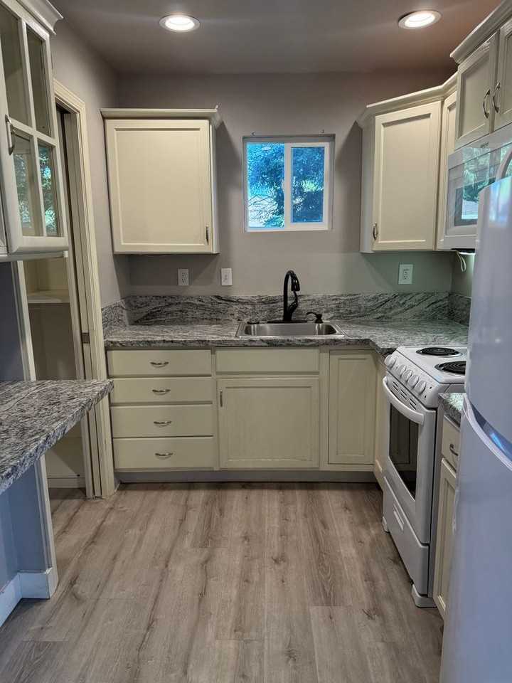 5307 Olive Ranch Rd - Photo 2 of 11