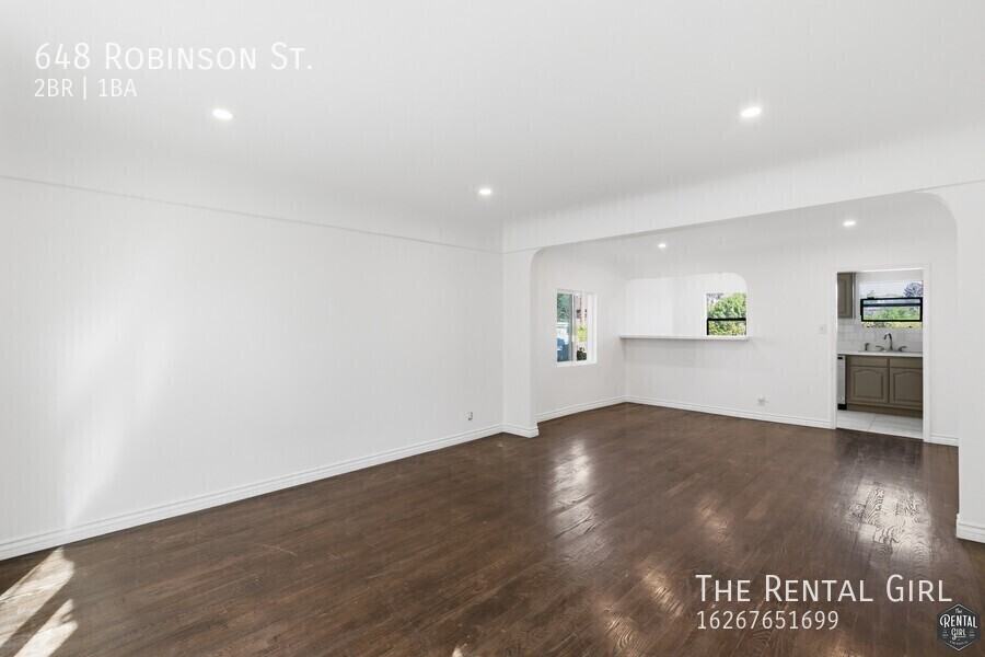 648 Robinson St - Photo 6 of 25