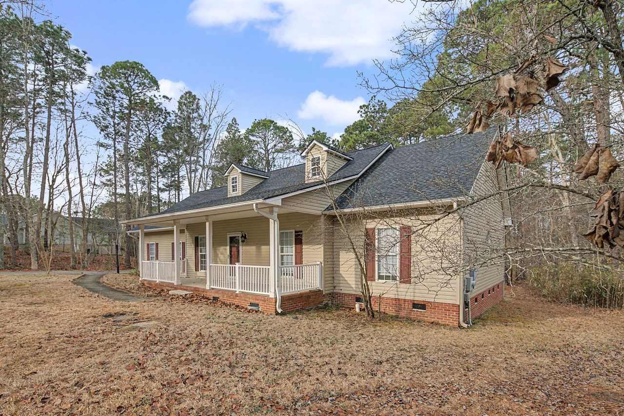 42 Lotus Ln - Photo 2 of 49