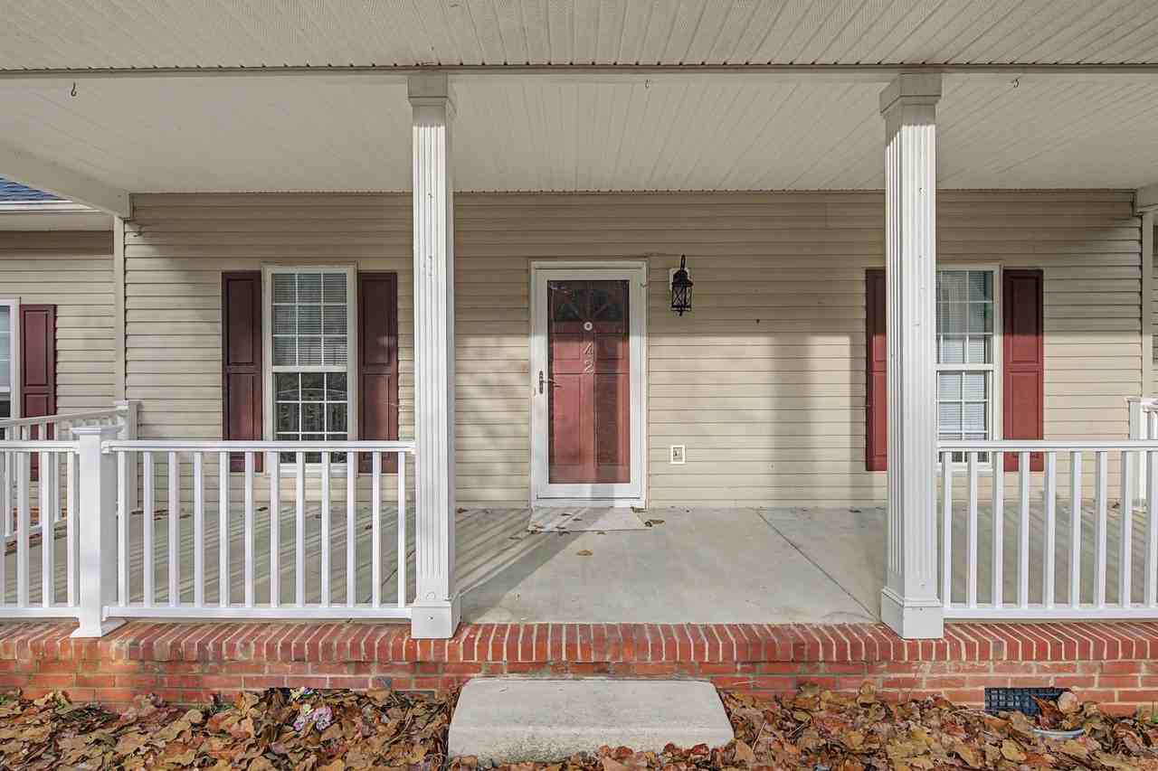 42 Lotus Ln - Photo 4 of 49