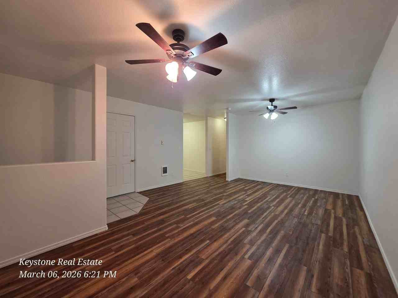 15454 - Photo 2 of 24