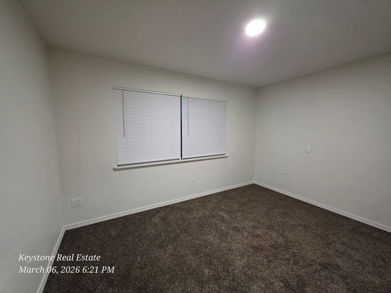 15454 - Photo 5 of 24