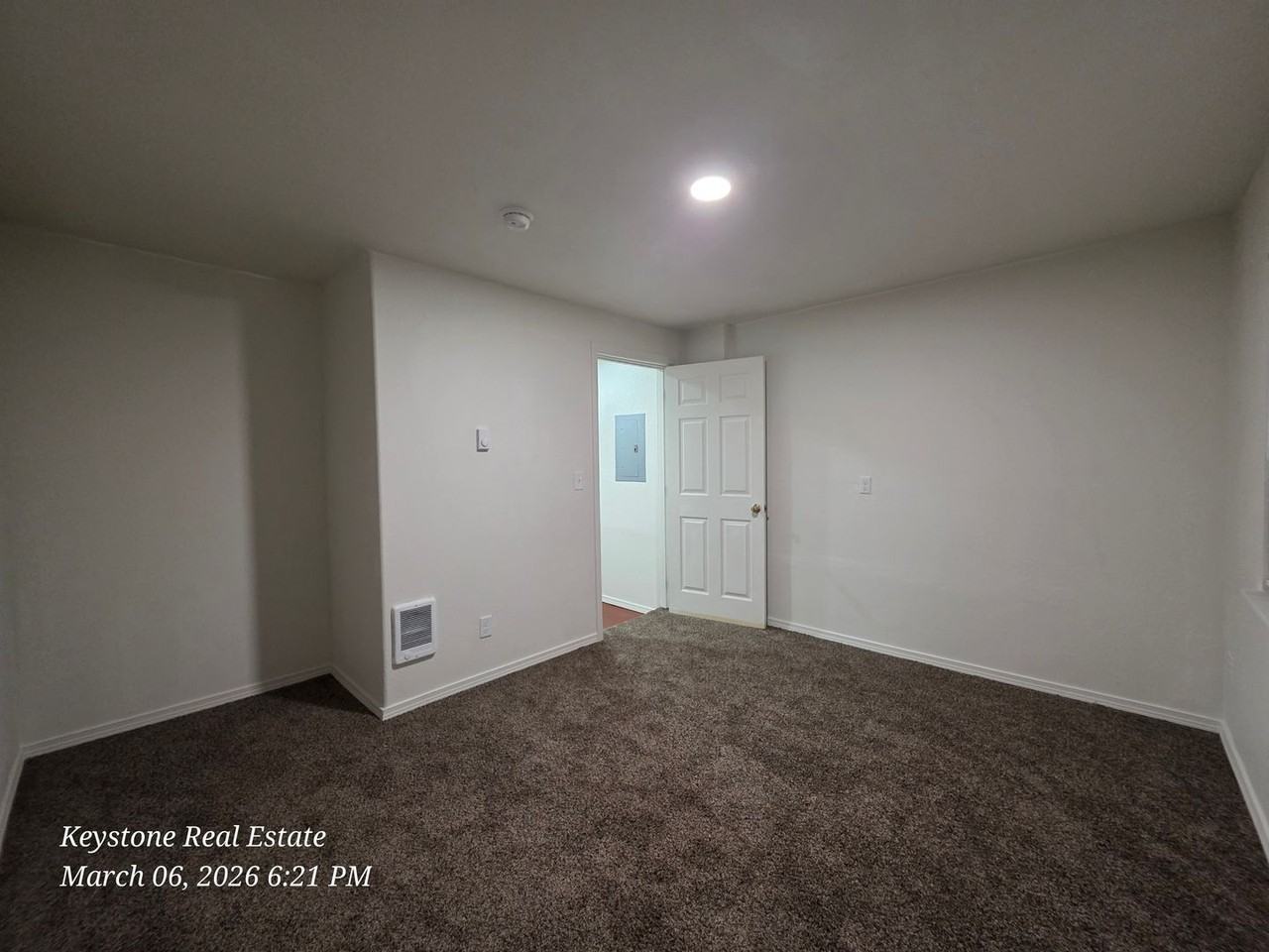 15454 - Photo 6 of 24