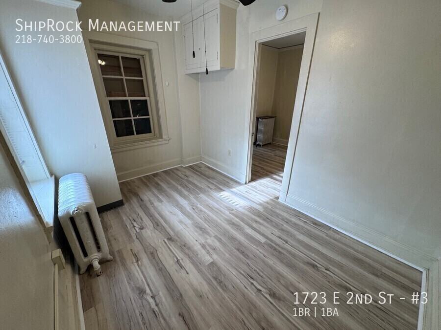 1723 E 2nd St #3 - Photo 6 of 11