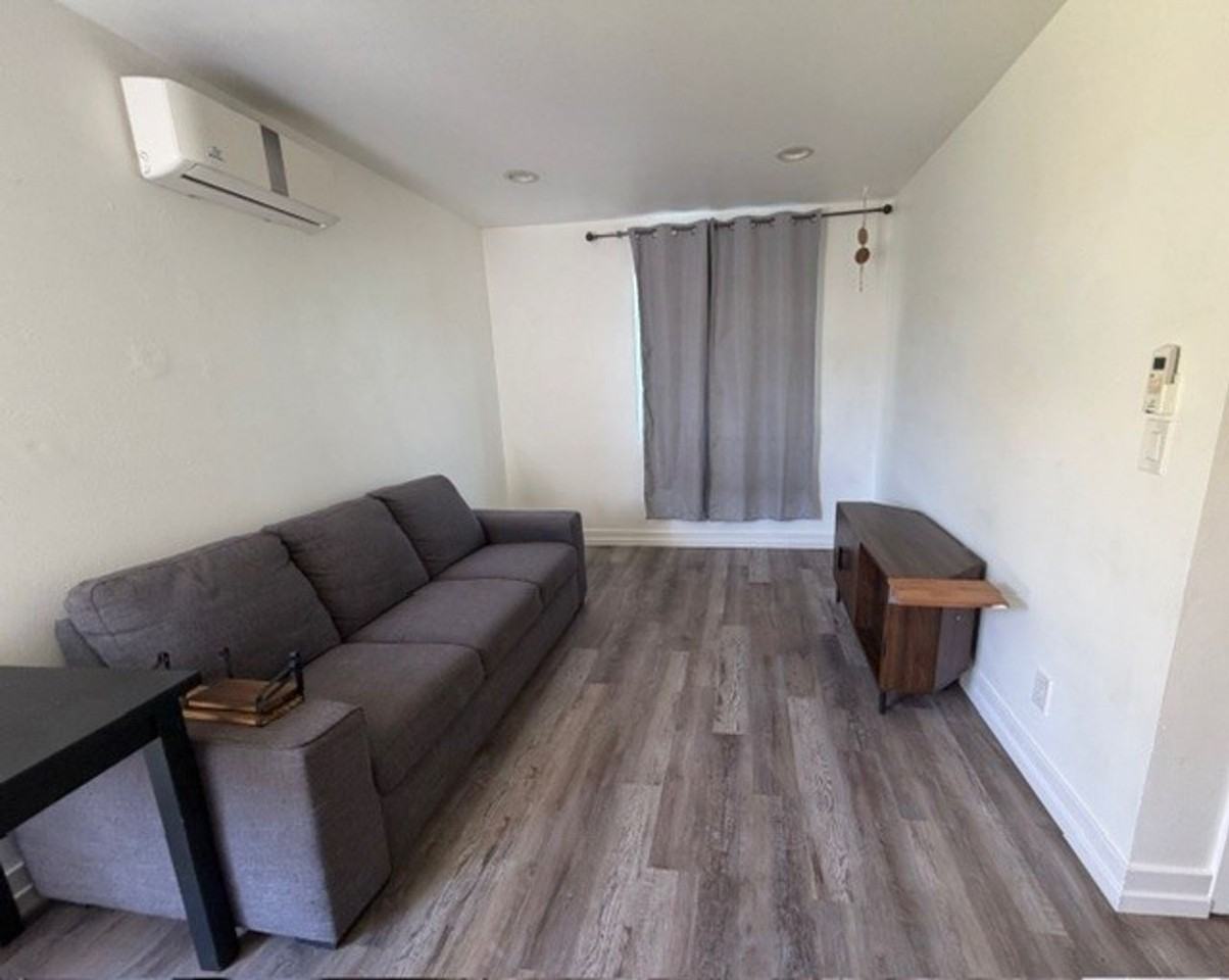 3320 W 66th St - Photo 5 of 8