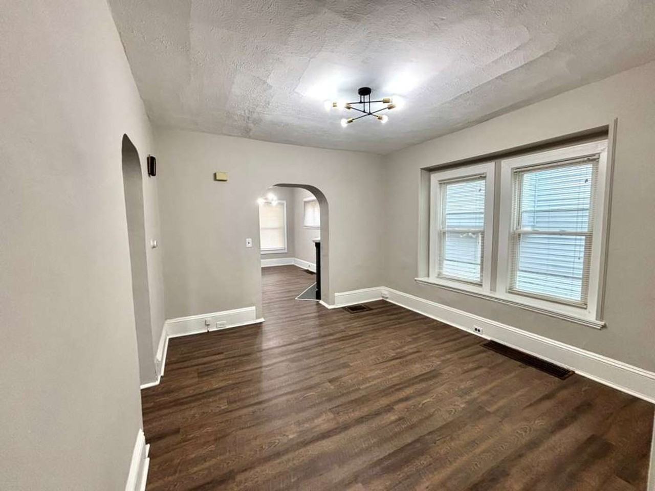 6407 Dibble Ave - Photo 7 of 29